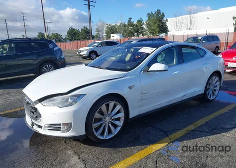2014 Tesla Model S P85 из США, поврежденный, VIN 5YJSA1H17EFP42509